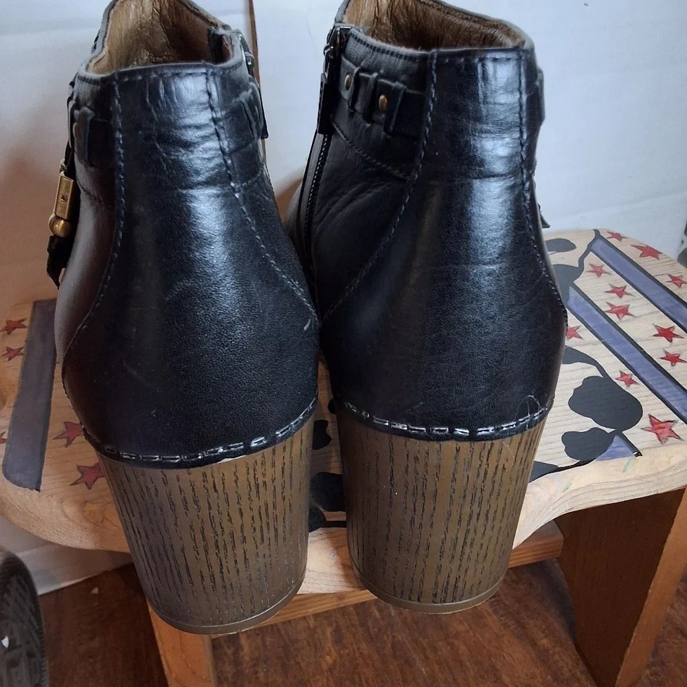 Dansko Dabney  Black Leather Patform Tassel Ankle Boots 41/11- 11.5